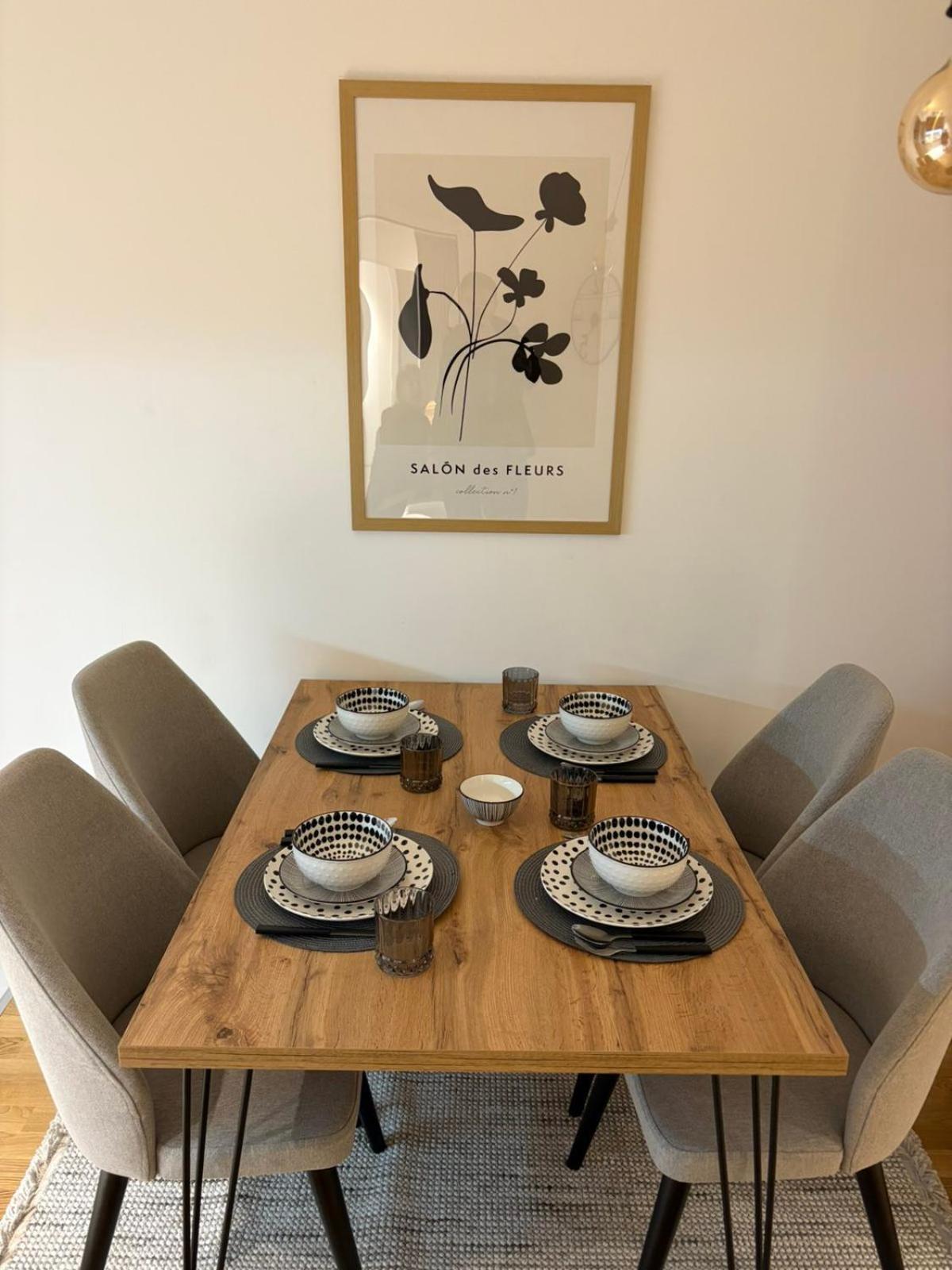 N02 Apartment