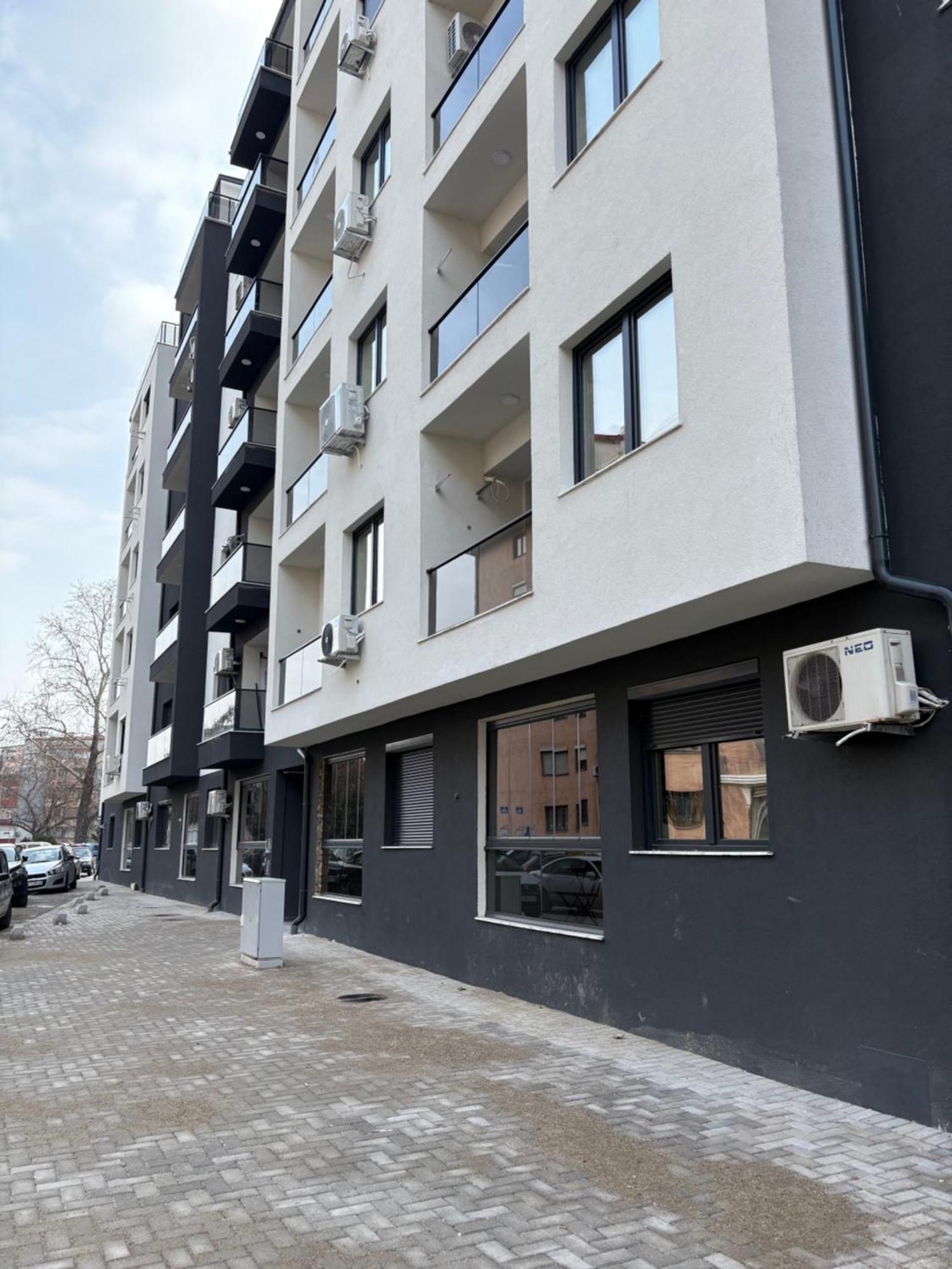 N02 Apartment *